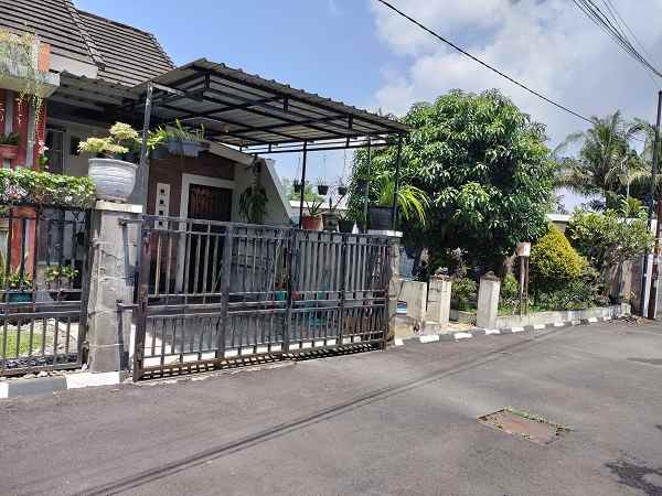 dijual rumah jl grojogan pandowoharjo