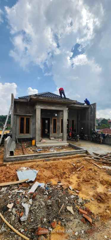 dijual rumah jl hangtua pekanbaru