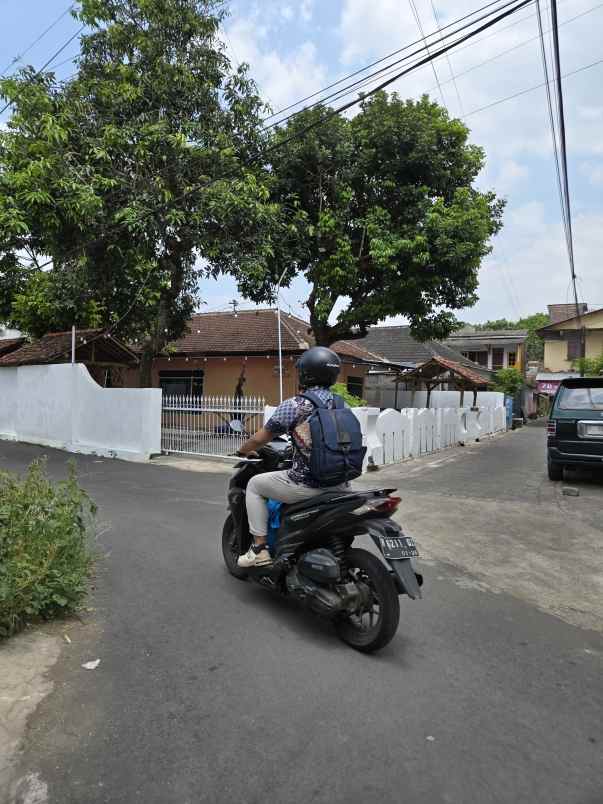 dijual rumah jl jawa sumbersari