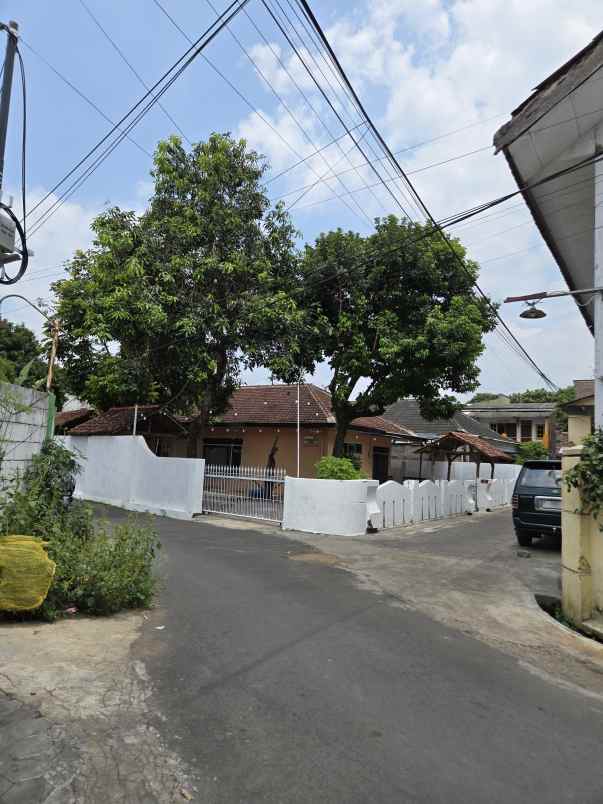 dijual rumah jl jawa sumbersari