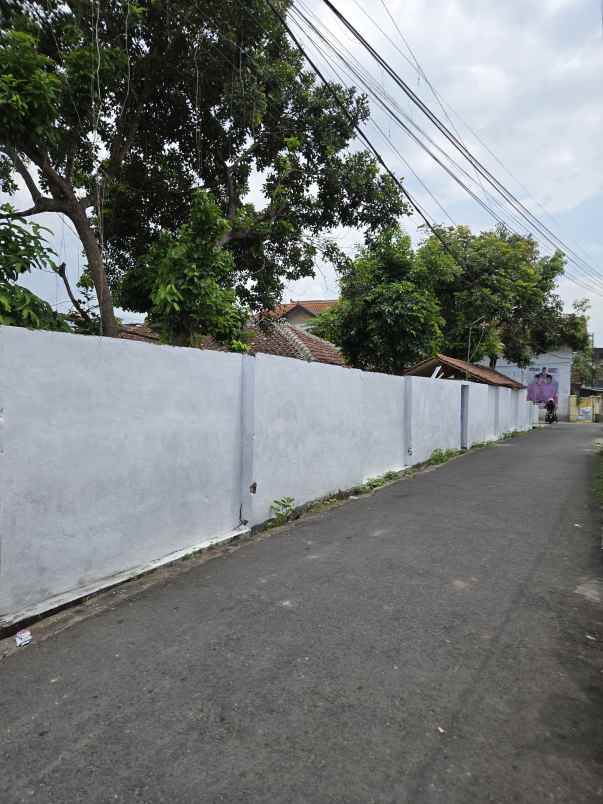 dijual rumah jl jawa sumbersari