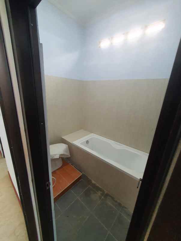 dijual rumah jl kahfi1 jagakarsa jaksel