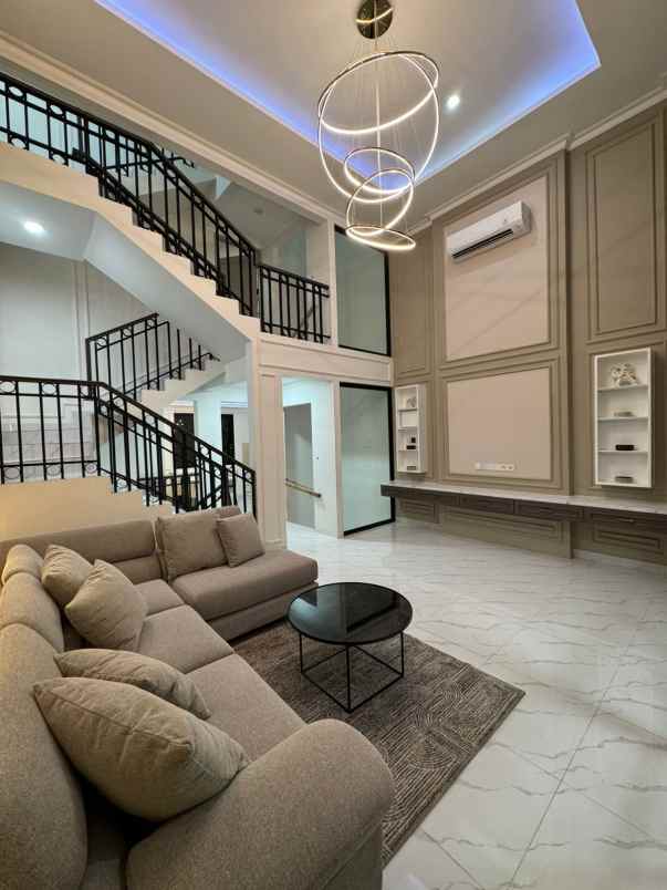 dijual rumah jl mampang prapatan 10