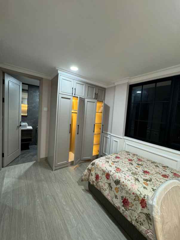 dijual rumah jl mampang prapatan 10