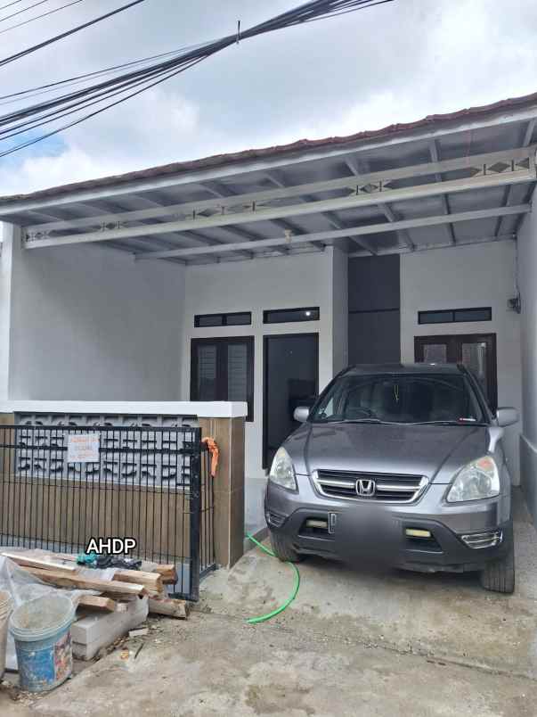 dijual rumah jl mitra setia cinunuk