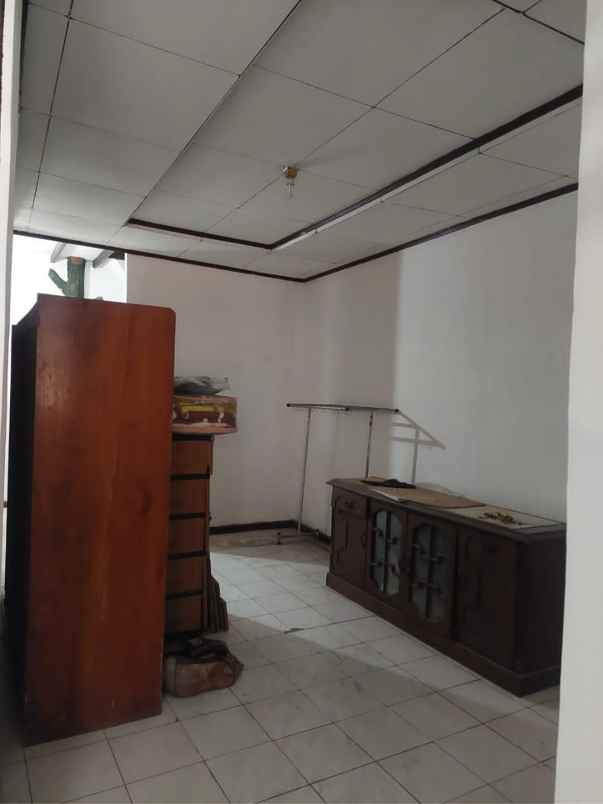 dijual rumah jl pondok kelapa duren