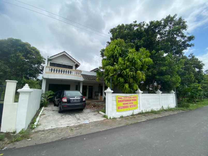 dijual rumah jl raya lpmp karang nongko