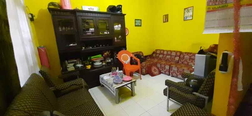 dijual rumah jl rengasdengklok antapani