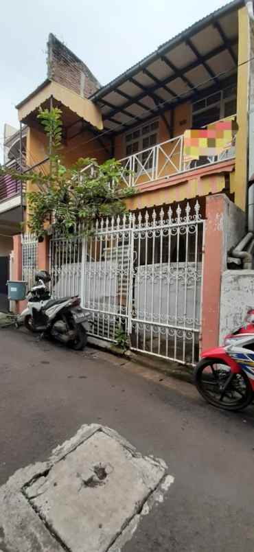 dijual rumah jl rengasdengklok antapani