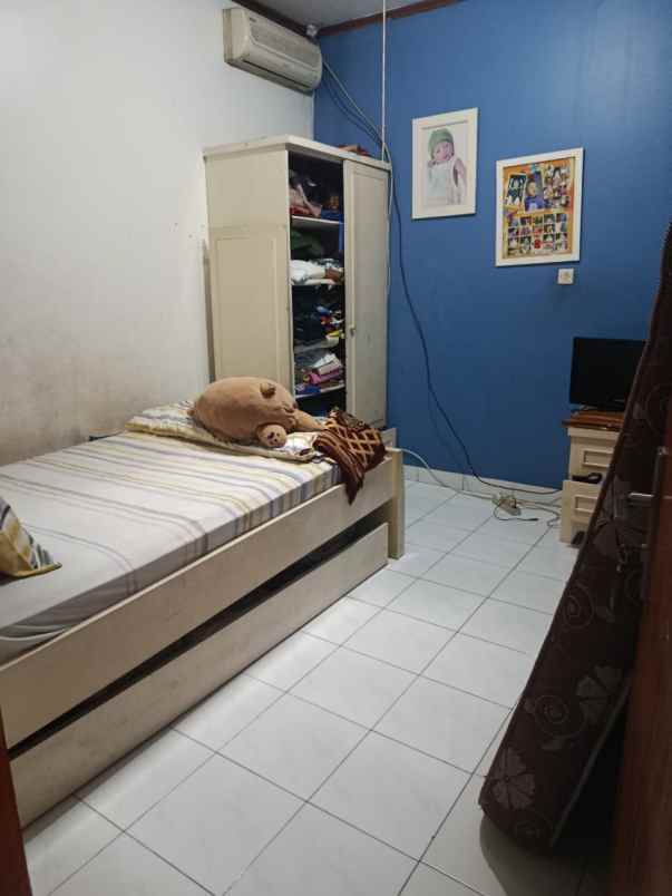 dijual rumah jl rengasdengklok antapani