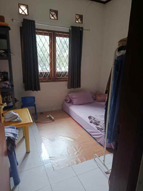 dijual rumah jl rengasdengklok antapani