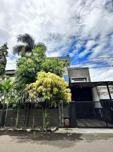 dijual rumah jl sriayu bkr turangga