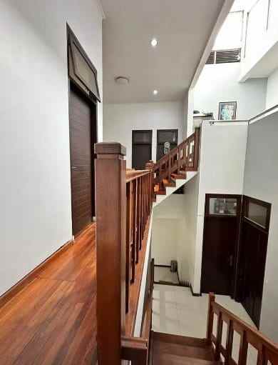 dijual rumah jl sriayu bkr turangga