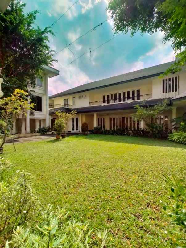 dijual rumah jl teuku umar menteng