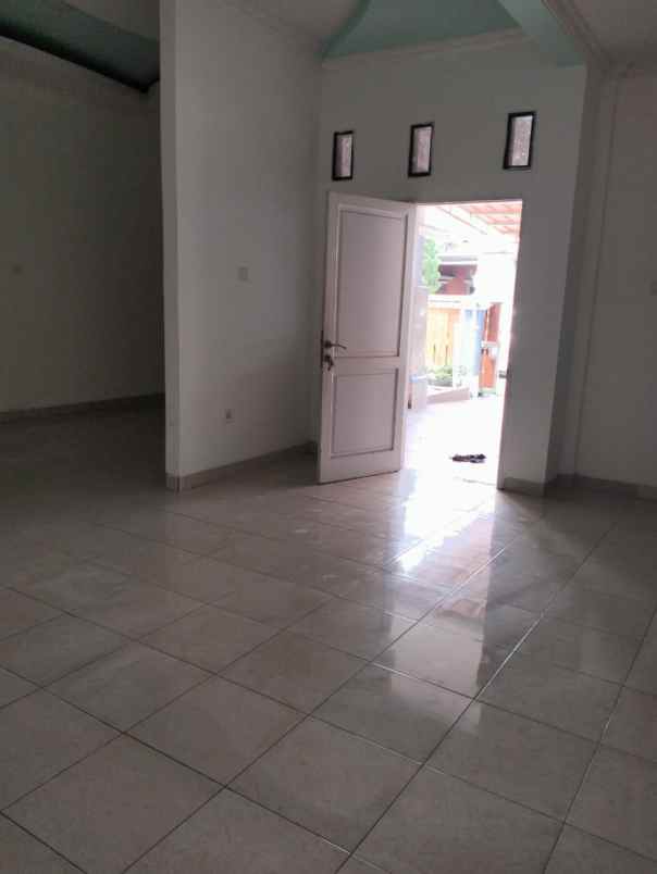 dijual rumah jl villa bogor indah