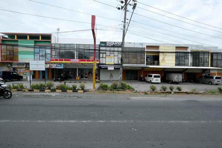 dijual rumah jl waduk cengklik