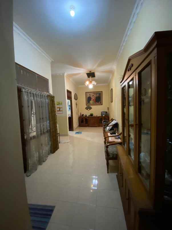 dijual rumah jl wonocatur gg manggis