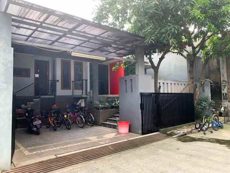 dijual rumah jln ceger raya