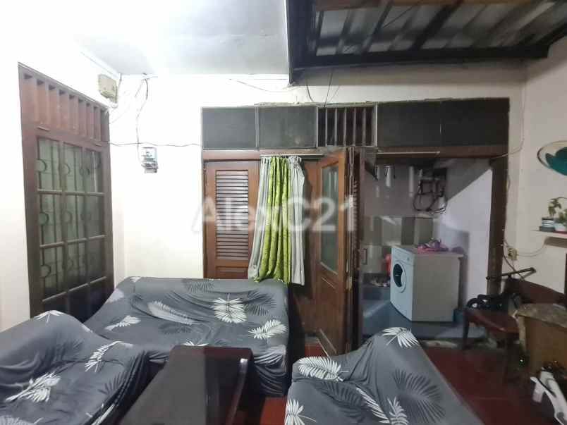 dijual rumah jurang mangu barat