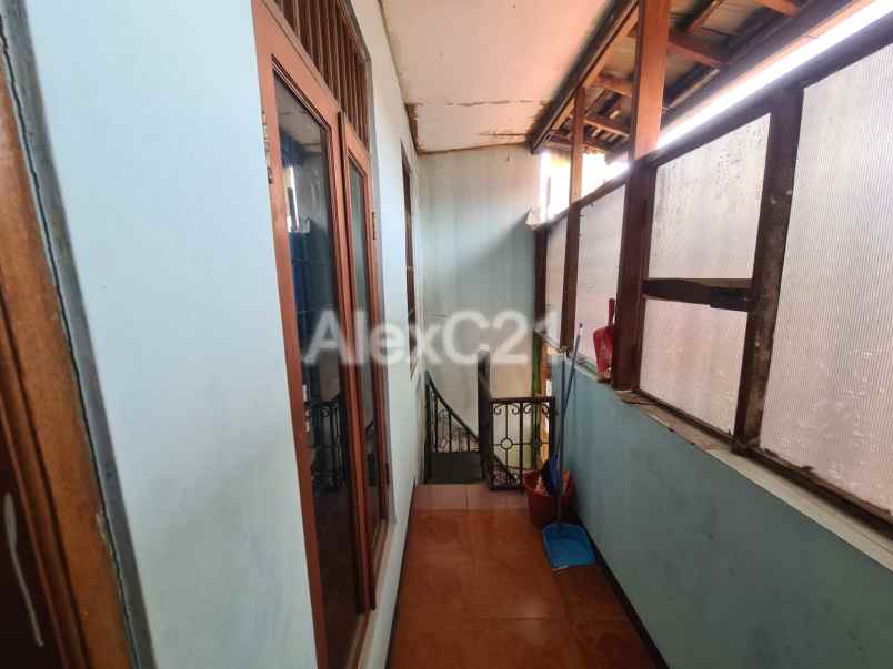 dijual rumah jurang mangu barat