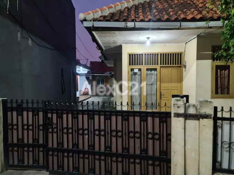 dijual rumah jurang mangu barat