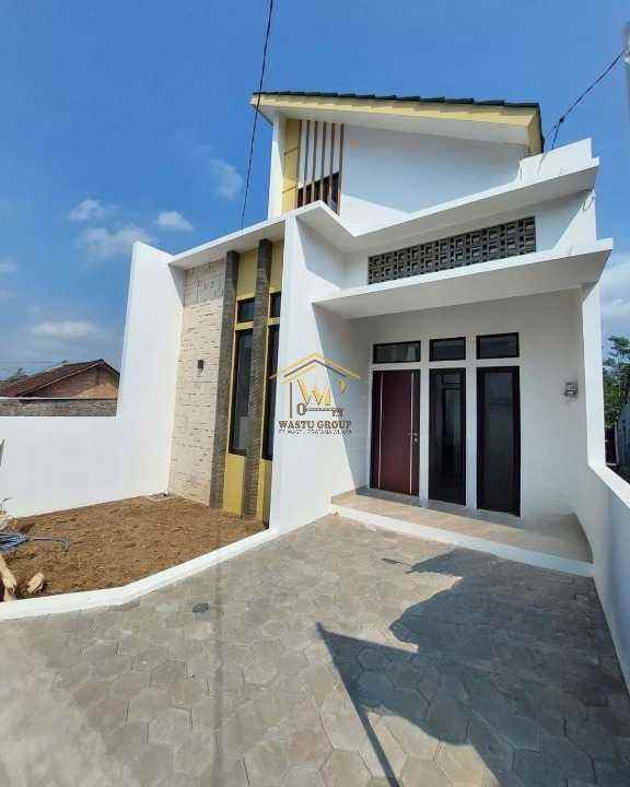 dijual rumah kadirojo purwomartani kec