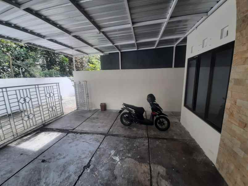 dijual rumah kalitirto kec berbah