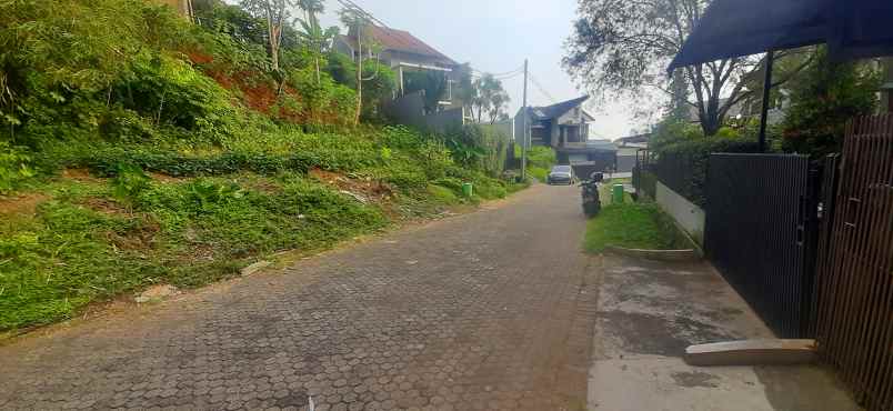 dijual rumah kampung padi cisitu