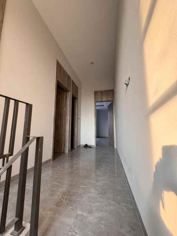 dijual rumah kavling dki meruya