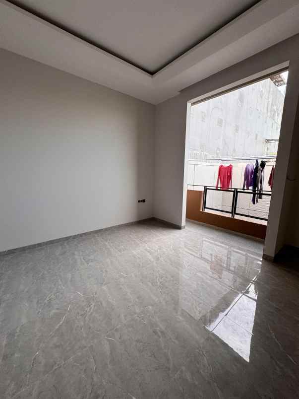 dijual rumah kavling dki meruya