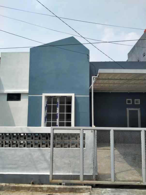 dijual rumah kawaluyaan