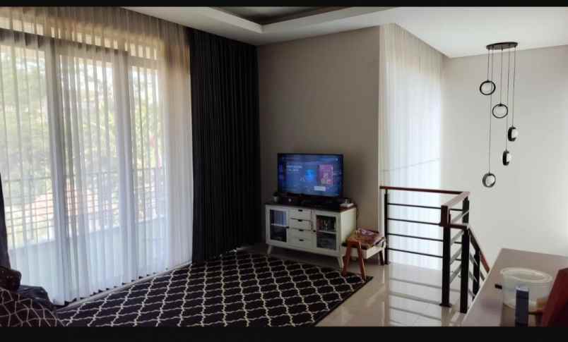 dijual rumah kawasan elit di resort dago pakar bandung