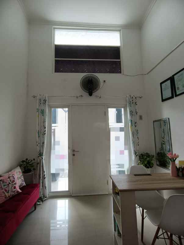 dijual rumah kedung kendo