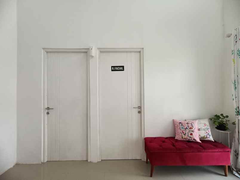 dijual rumah kedung kendo