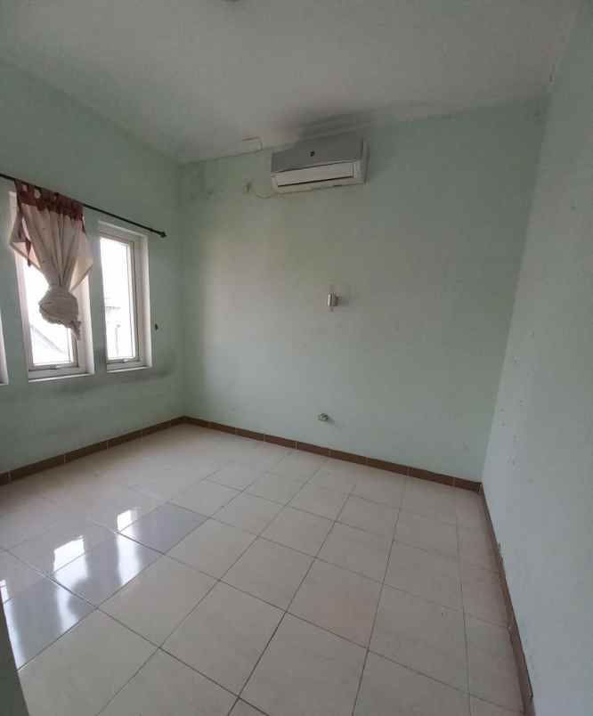 dijual rumah kelapa gading