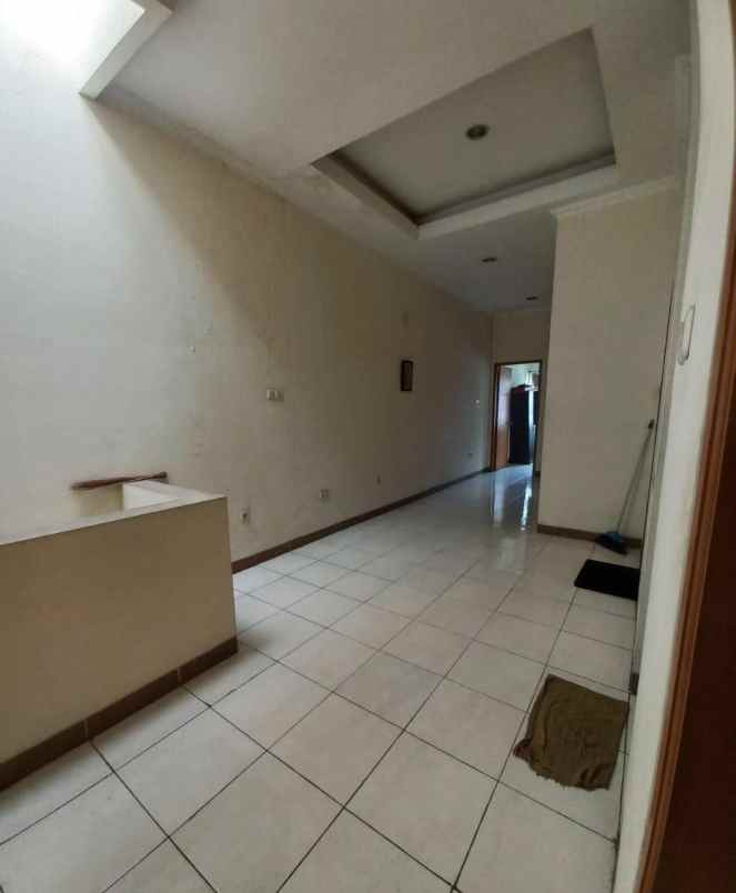 dijual rumah kelapa gading