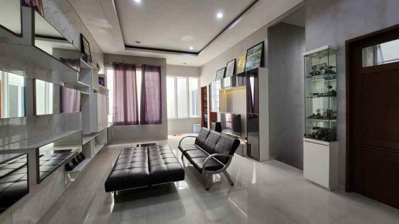 dijual rumah kelapa gading