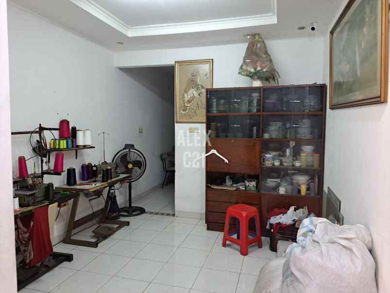 dijual rumah kemayoran