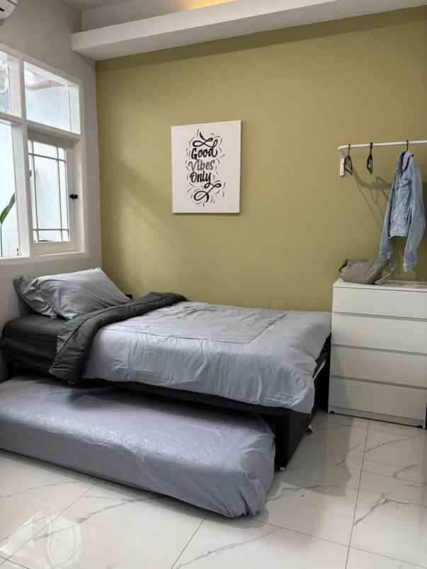 dijual rumah kembar mas