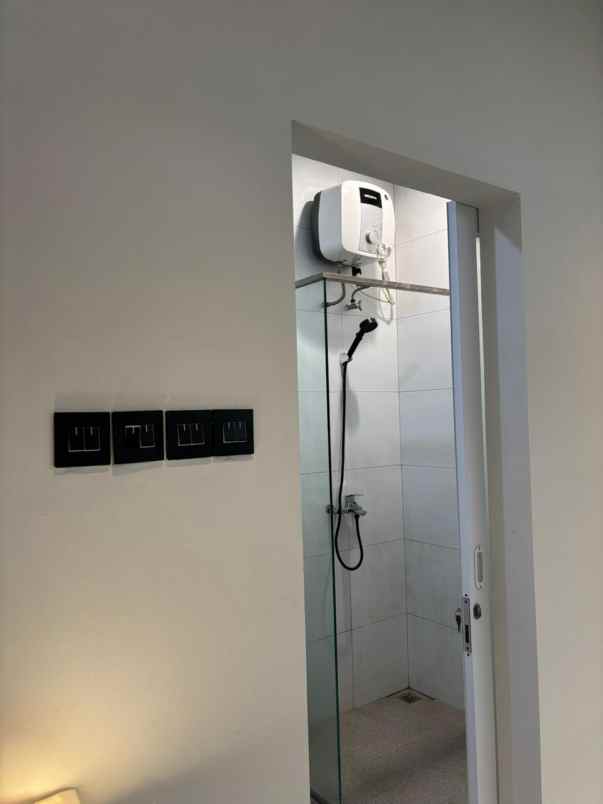 dijual rumah kembar mas