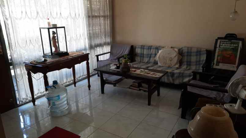 dijual rumah kendangsari