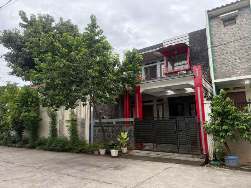 dijual rumah komplek billy moon duren sawit