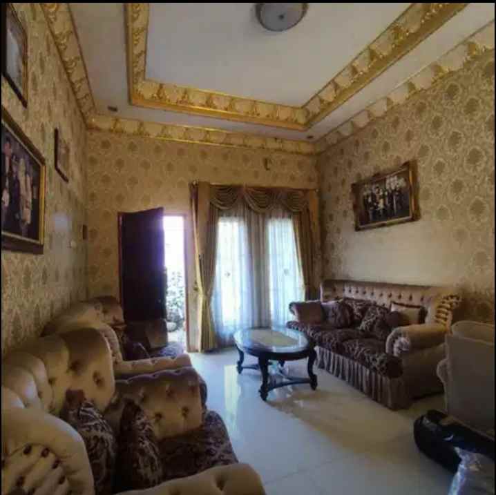 dijual rumah komplek setra dago