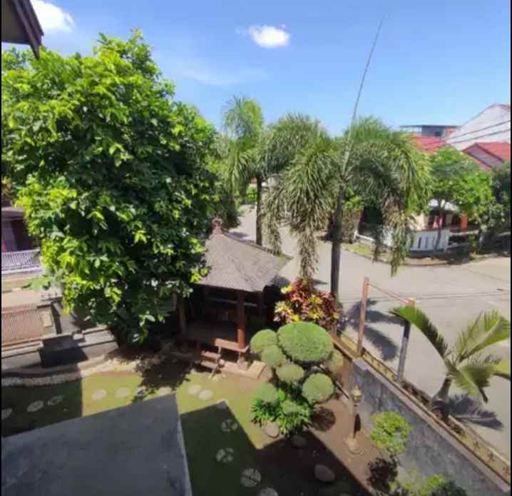 dijual rumah komplek setra dago