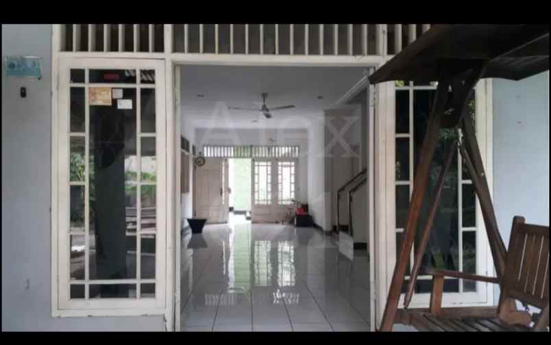 dijual rumah komplek strategis dikebayoran lama