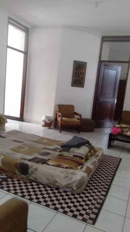 dijual rumah komplek turangga