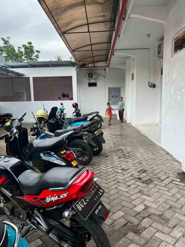 dijual rumah kost aktif dijakal km 12