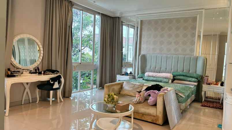 dijual rumah la riz ville pakuwon indah