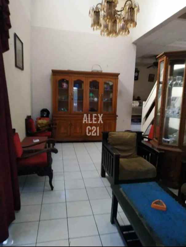 dijual rumah larangan indah