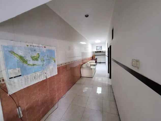 dijual rumah lebak indah